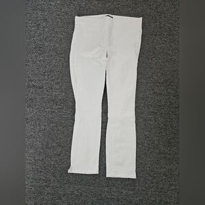 White pull on jeggings